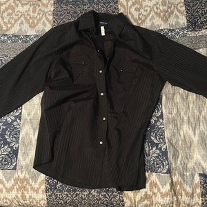 Wrangler Pearl Snap Button Up, Size Large